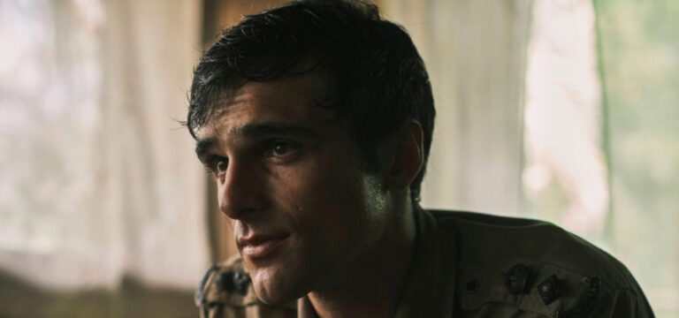 Узкая дорога на дальний север: Prime Video представил трейлер нового сериала с Джейкобом Элорди