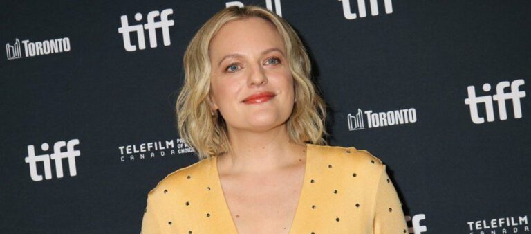 Элизабет Мосс мама: актриса поделилась радостной новостью на PaleyFest 2025