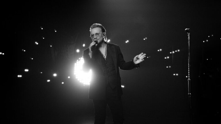 Обзор Bono: Stories Of Surrender — «немного глуповато»
