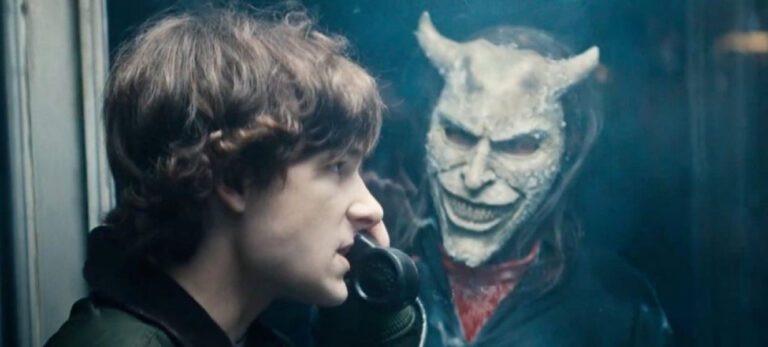 Universal Pictures представила трейлер сиквела «Чёрного телефона»