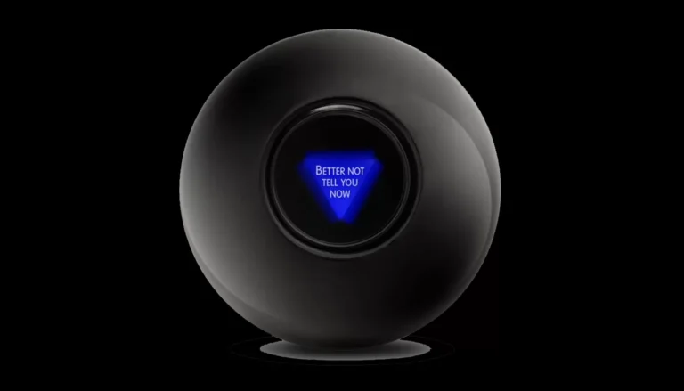 М. Найт Шьямалан снимет сериал по мотивам игрушки Magic 8 Ball