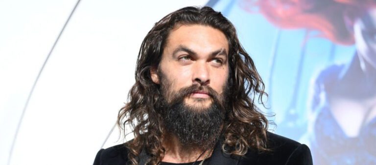 Автор «Сынов анархии» снимет сериал с Джейсоном Момоа