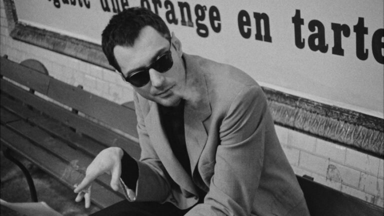 Рецензия журнала Nouvelle Vague: «доброжелательный, смешной, невероятно приятный»