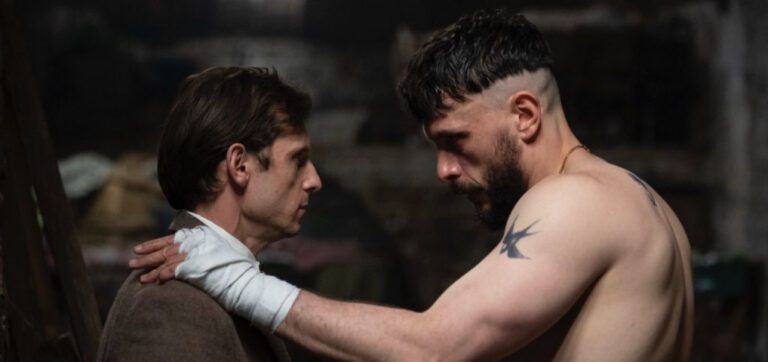 Появились кадры «Получеловека» — нового сериала от создателя «Оленёнка» Ричарда Гэдда