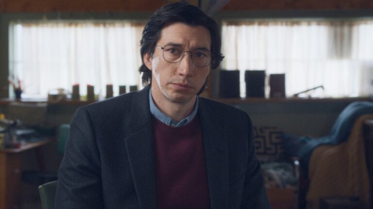 Рецензия на фильм «Отец, мать, сестра, брат» – «Уникальное удовольствие»